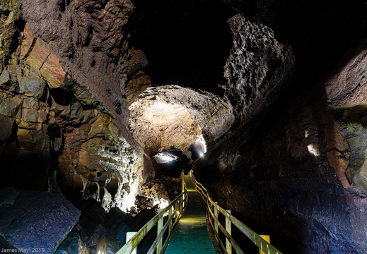 Víðgelmir - The Cave